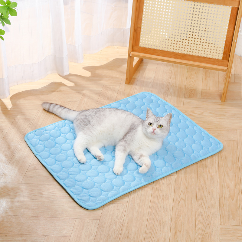 Summer Ice Silk Pet Cooling Ma - огляд і ціна Dog Cooling Mat